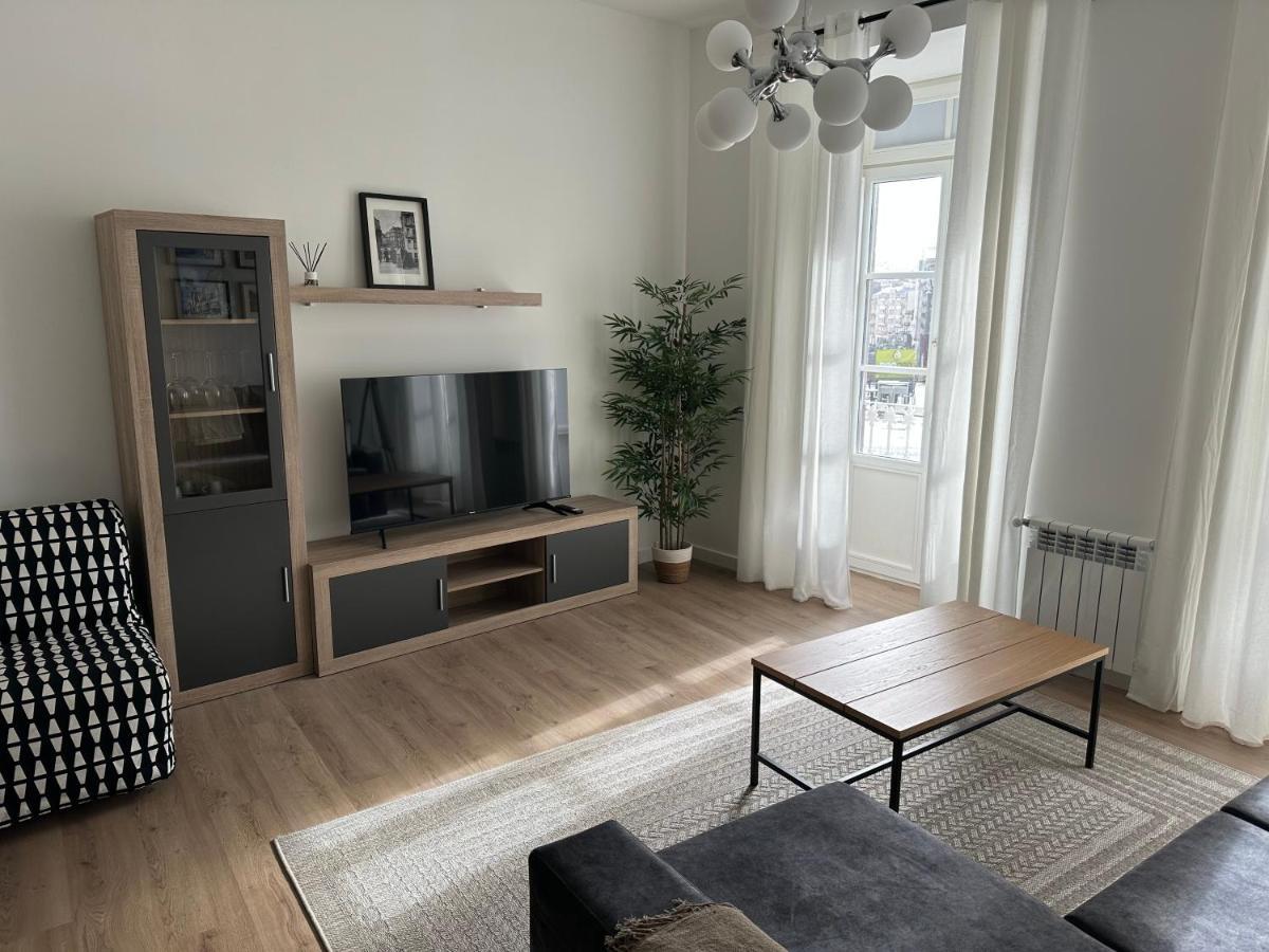 Apartamento Vigo Centro Puerta Del Sol Luaran gambar