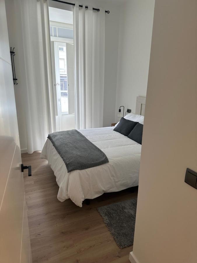 Apartamento Vigo Centro Puerta Del Sol Luaran gambar